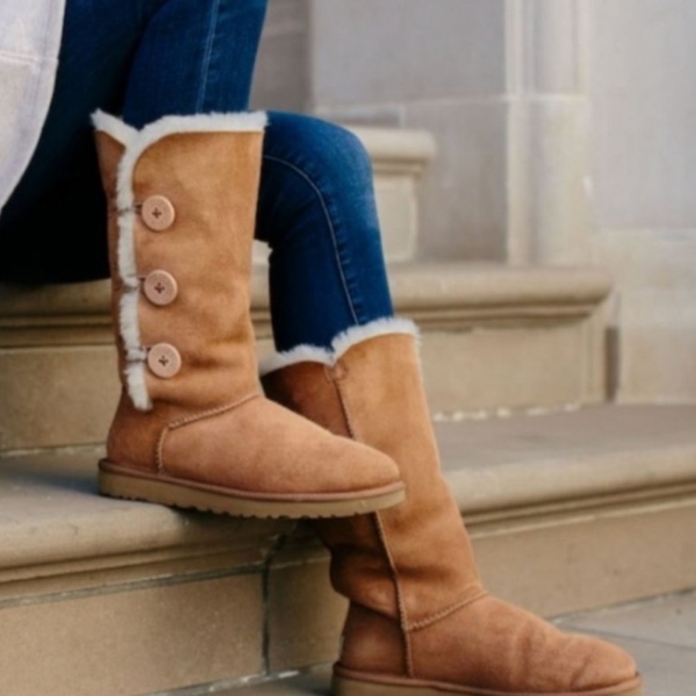 UGG chestnut winter tall boots Triplets Size 5 women
